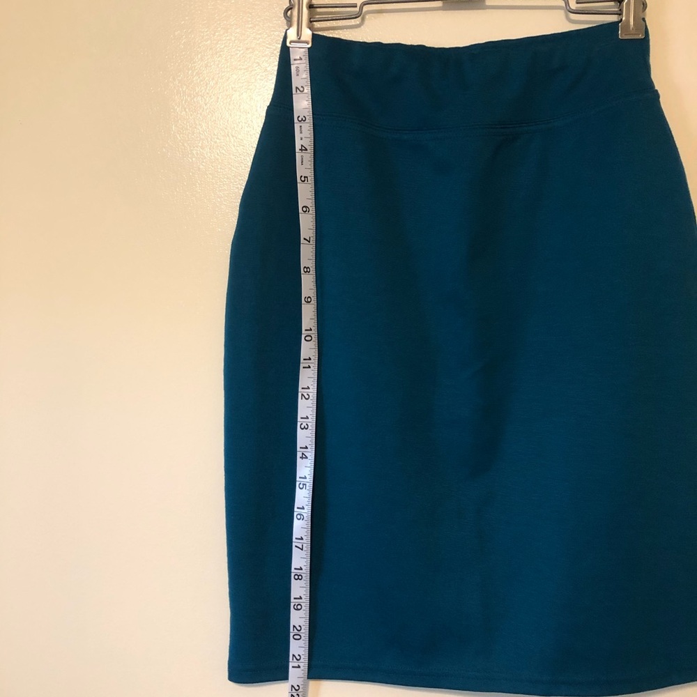Skirt - Picture 2 of 5